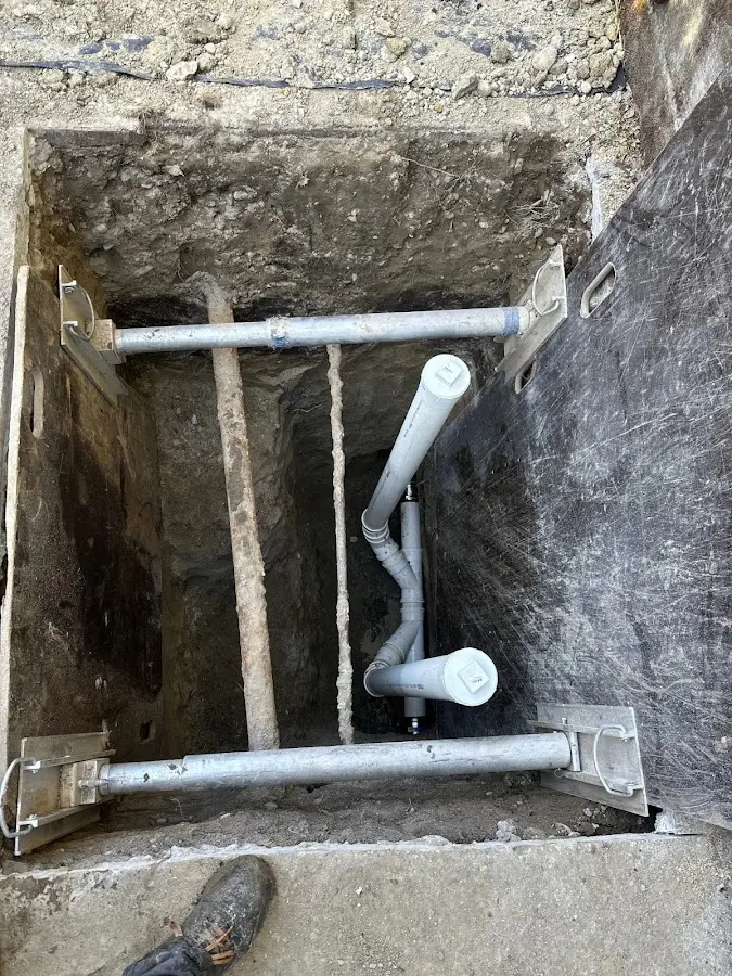 Experienced plumber completing Drain Cleaning work in Honey Brook